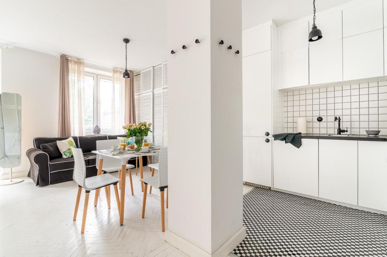 Rent Like Home - Wilcza 22A Varsóvia Exterior foto